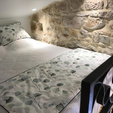 Le Pigeonnier Du Beffroi Bruniquel Exterior foto